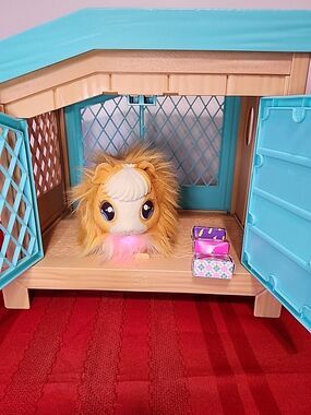 Little Live Pets Mama Surprise Interactive Hutch Cage & Mama Only Tested Works